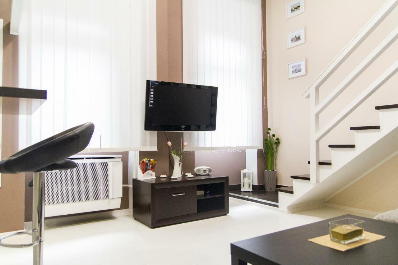 R&R Apartment Rakoczi Budapest Bagian luar foto