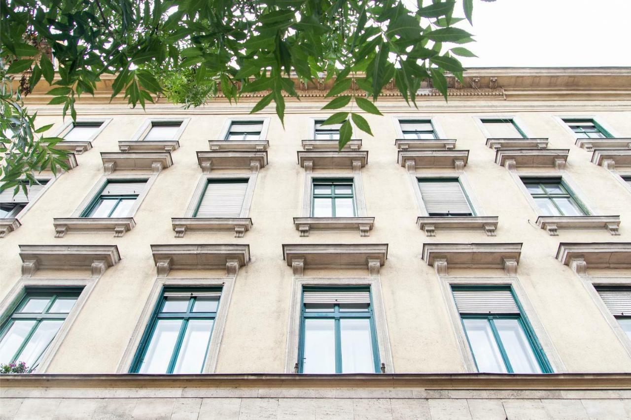 R&R Apartment Rakoczi Budapest Bagian luar foto
