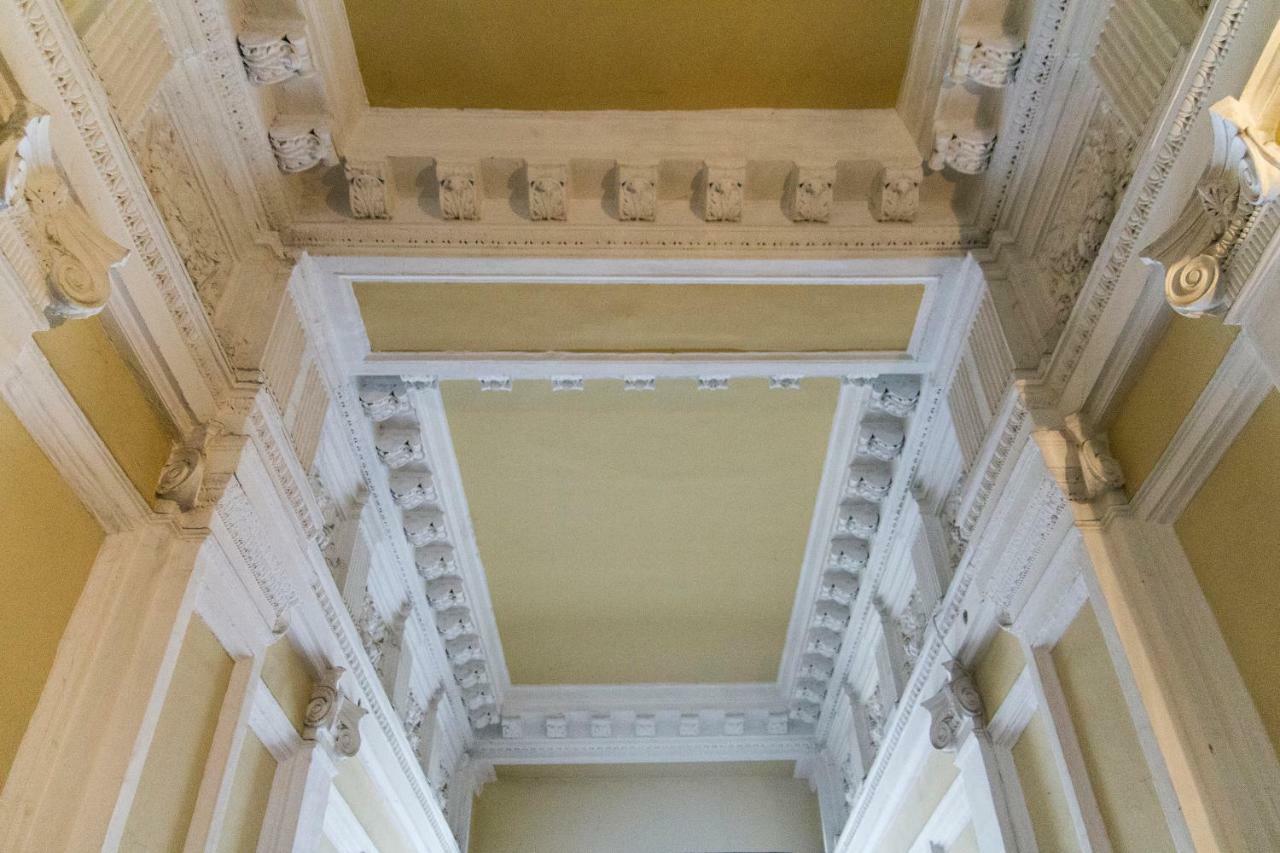 R&R Apartment Rakoczi Budapest Bagian luar foto