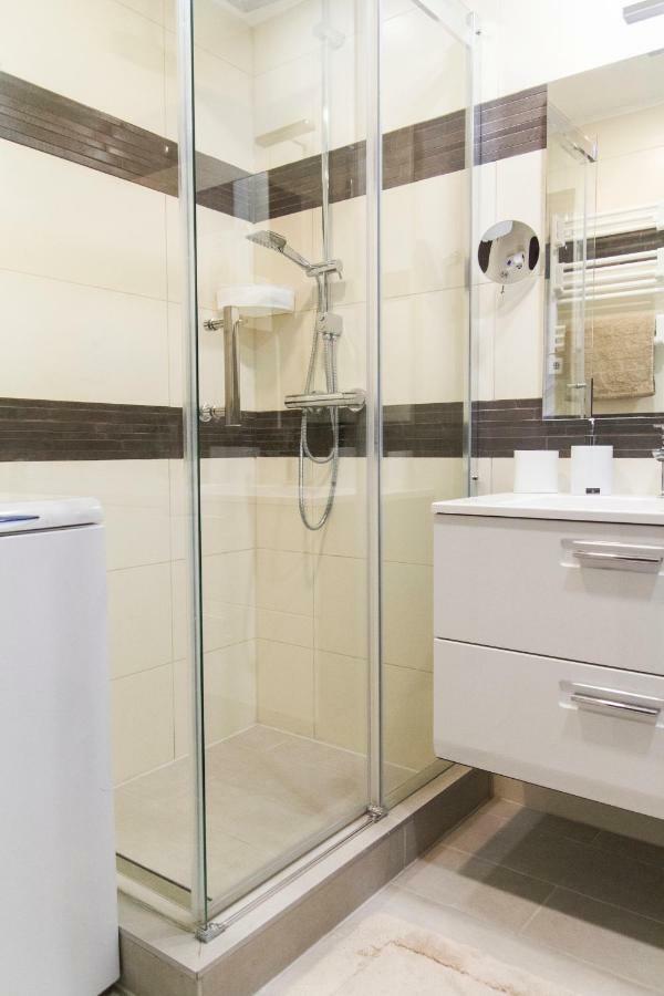 R&R Apartment Rakoczi Budapest Bagian luar foto