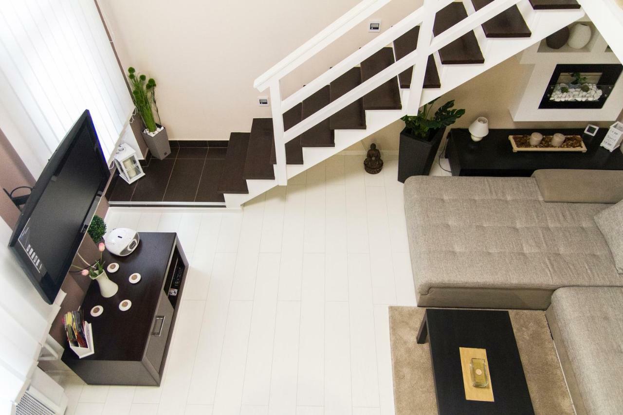 R&R Apartment Rakoczi Budapest Bagian luar foto